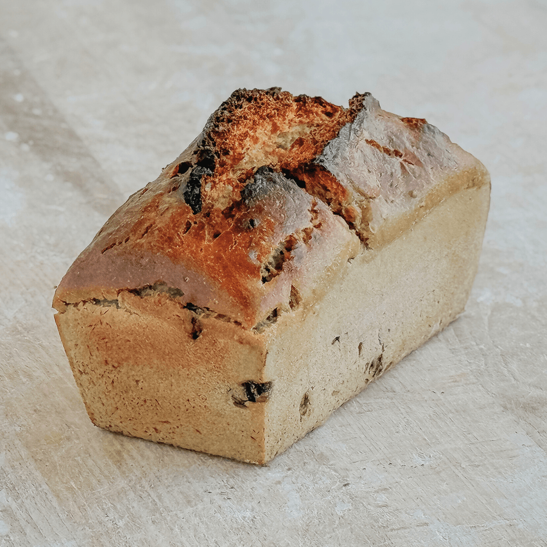 Chleb z suszoną śłiwką żytni pytlowy na zakwasie naturalnym 720 g