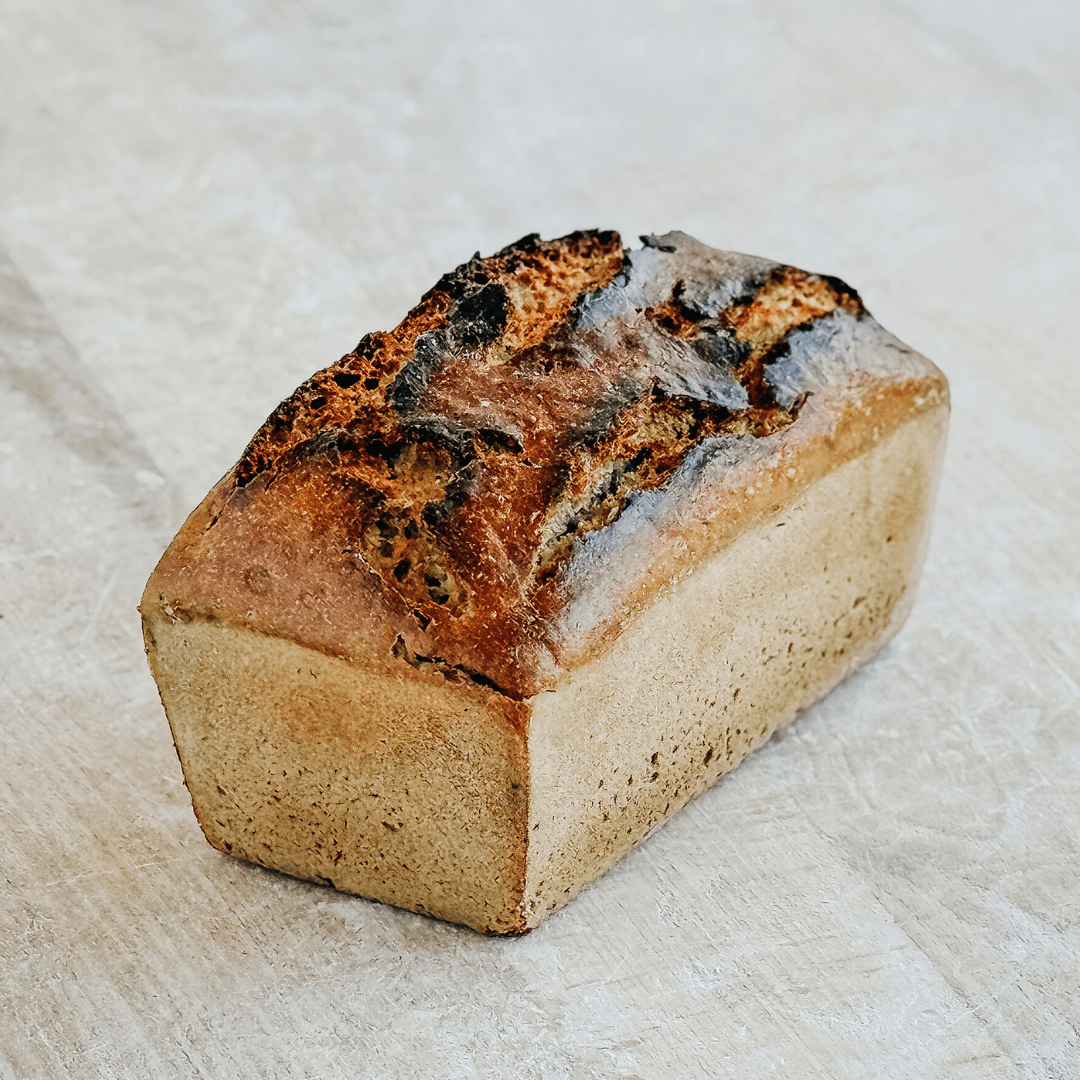 Chleb bez posypki żytni pytlowy na zakwasie naturalnym 720 g