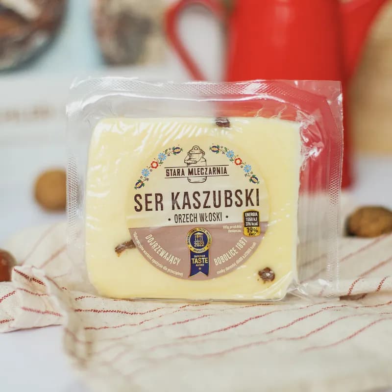 Ser Kaszubski w klinku z orzechem włoskim ok. 240 g