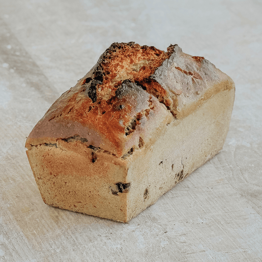 Chleb z suszoną śłiwką żytni pytlowy na zakwasie naturalnym 720 g