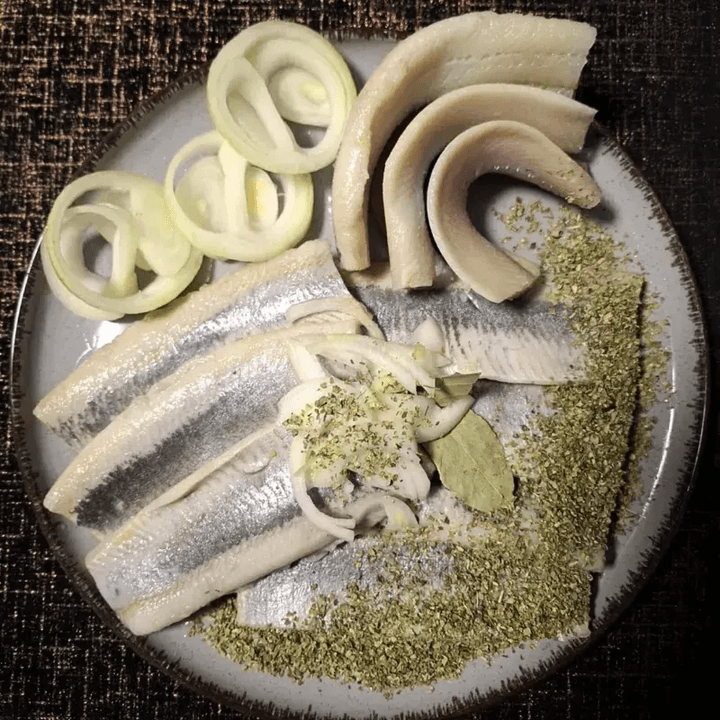 Śledzie a’la Matias – słabo solone, bez skóry ok. 500 g