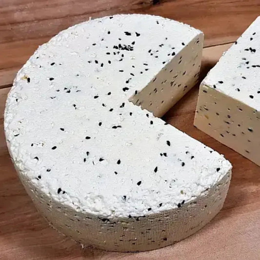 Ser Ślesiński  z Czarnuszką ok. 300 g