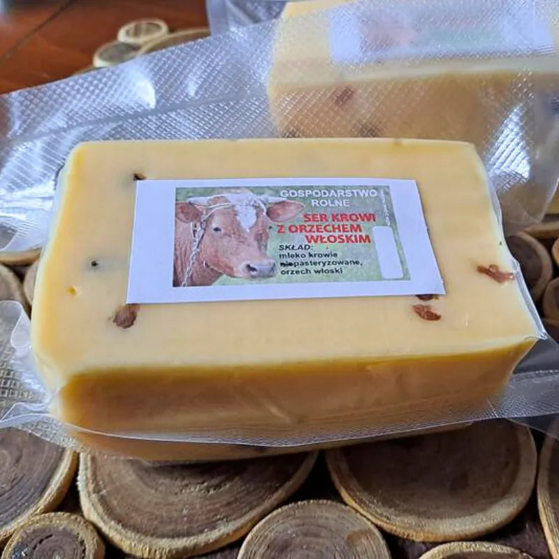 Ser krowi z orzechem włoskim 400 g